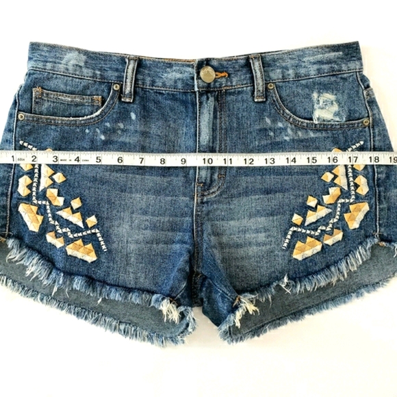 Like New Free People Studded & Frayed Med Rise Jean Shorts - Picture 10 of 14